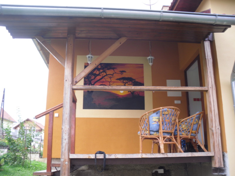 Venkovní malba na domě